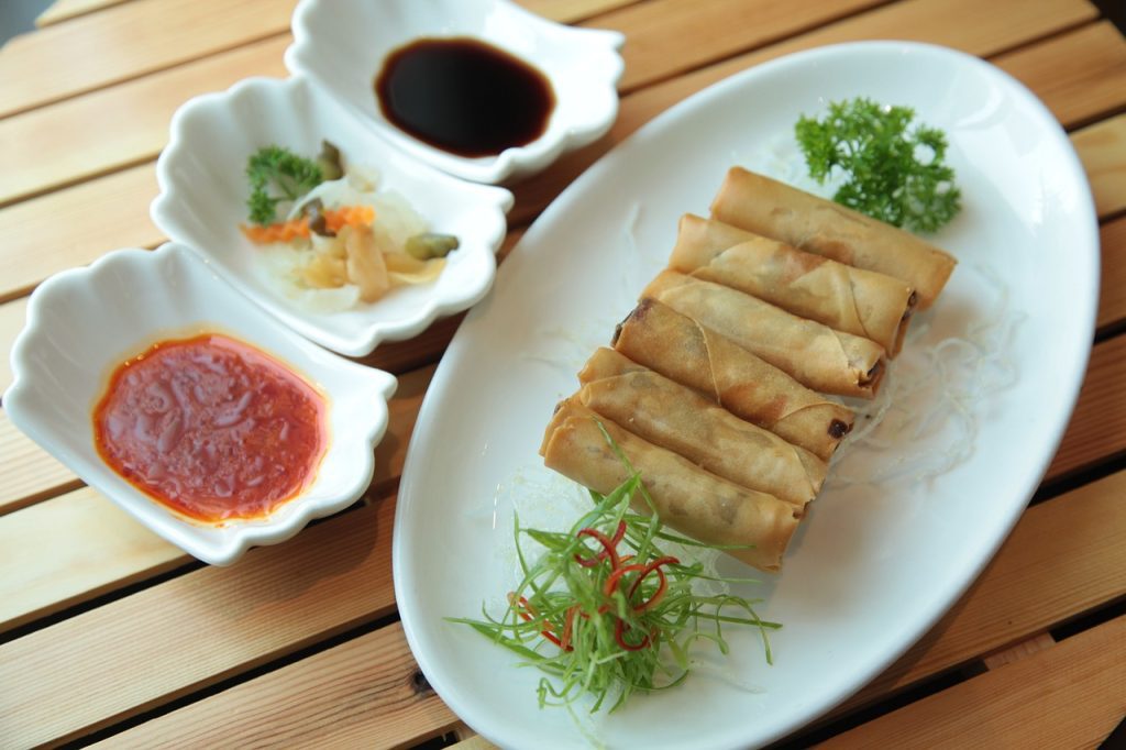 How to Make Vegetable Spring Rolls at Home