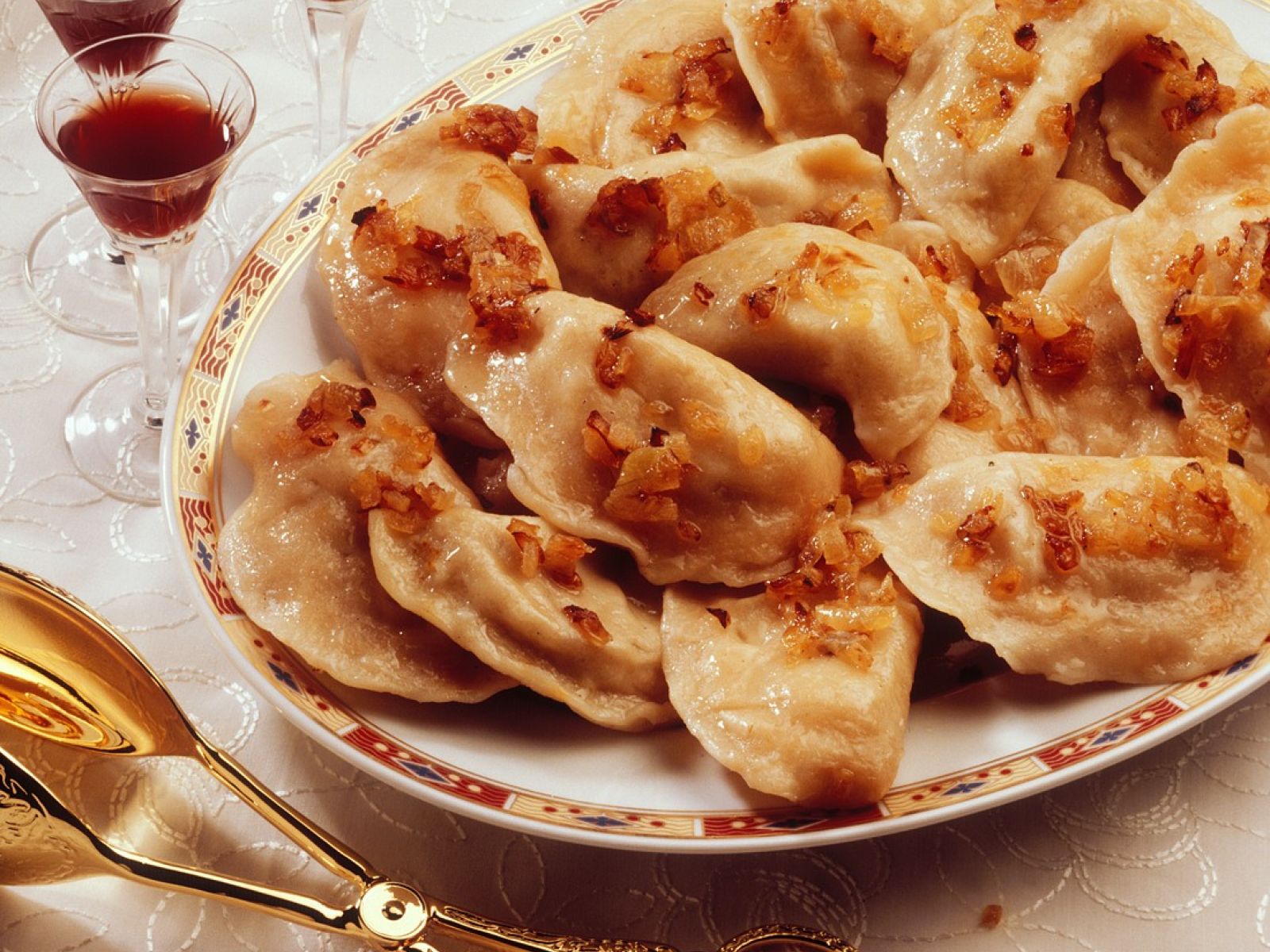 How To Prepare Teigtaschen Mit Kartoffelfüllung? | Genießen Sie Unsere ...