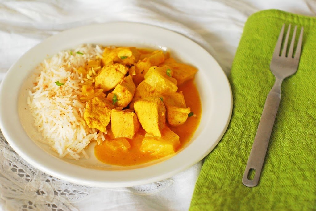 How to Make Chicken and Pineapple Curry